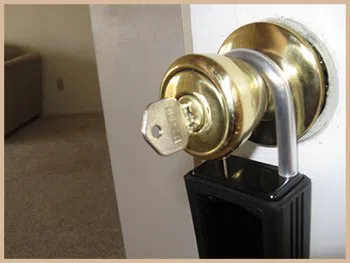 Elite Locksmith Services Saint Petersburg, FL 727-249-0960 - 3-locksmith-key-service